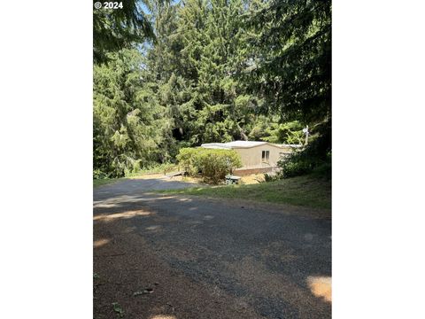 A home in Coos Bay