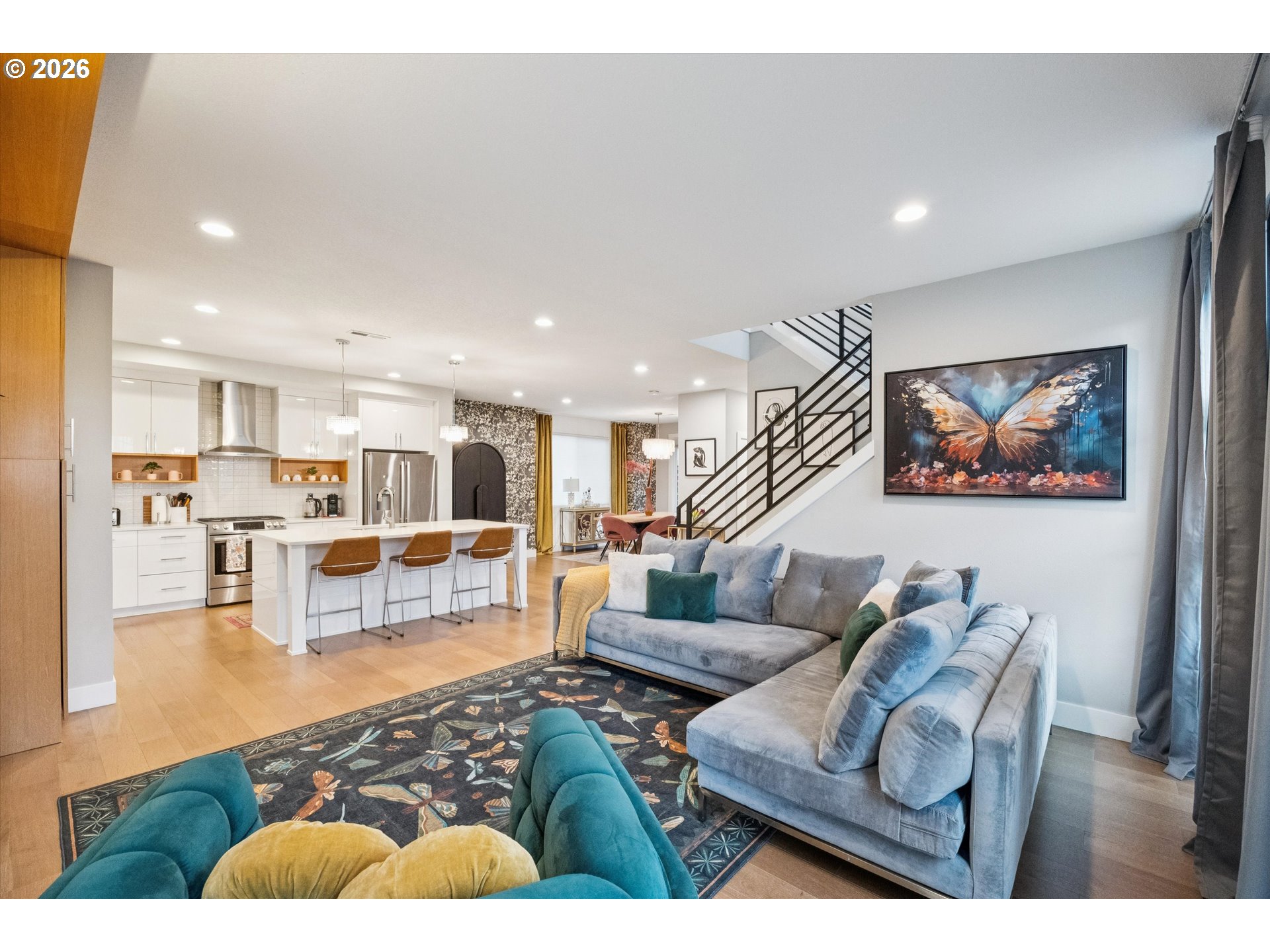 16 NE 55TH AVE