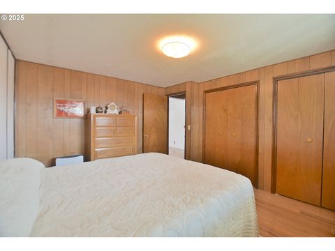 Tiny photo for 48565 E 1st St, Oakridge, OR 97463 (MLS # 736519777)