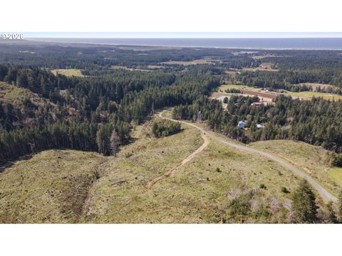 Lois LN Bandon OR 97411