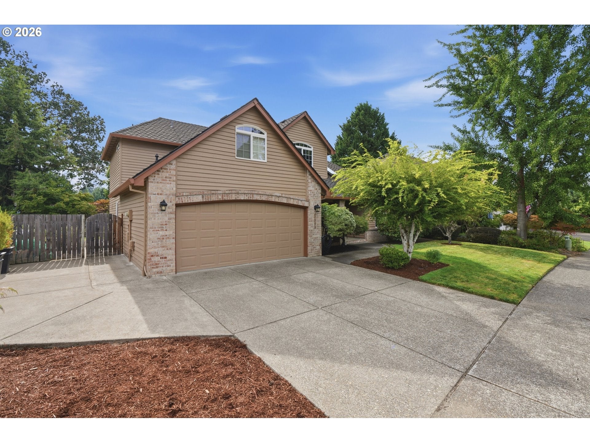 2383 NE JAMIE DR