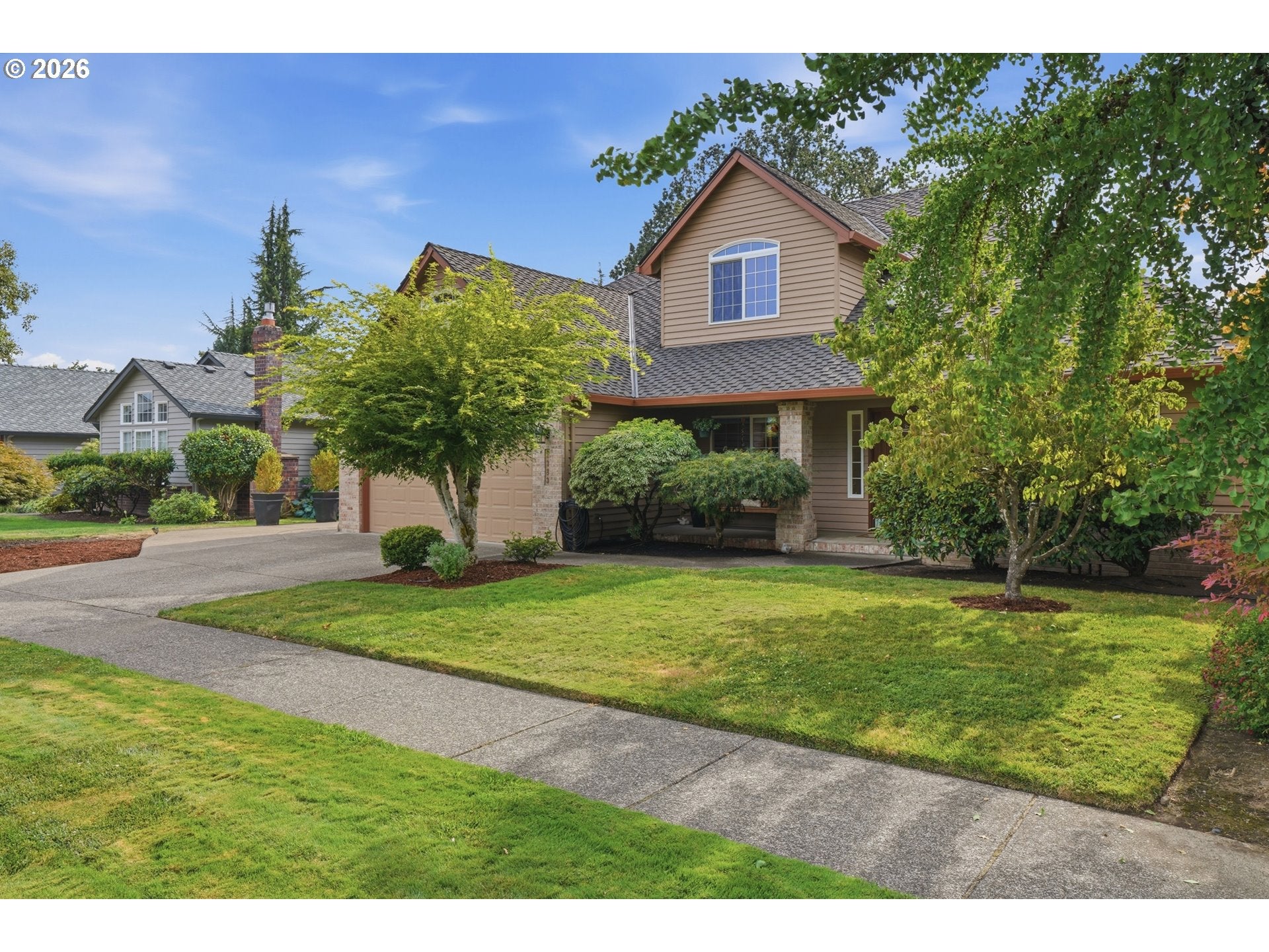 2383 NE JAMIE DR