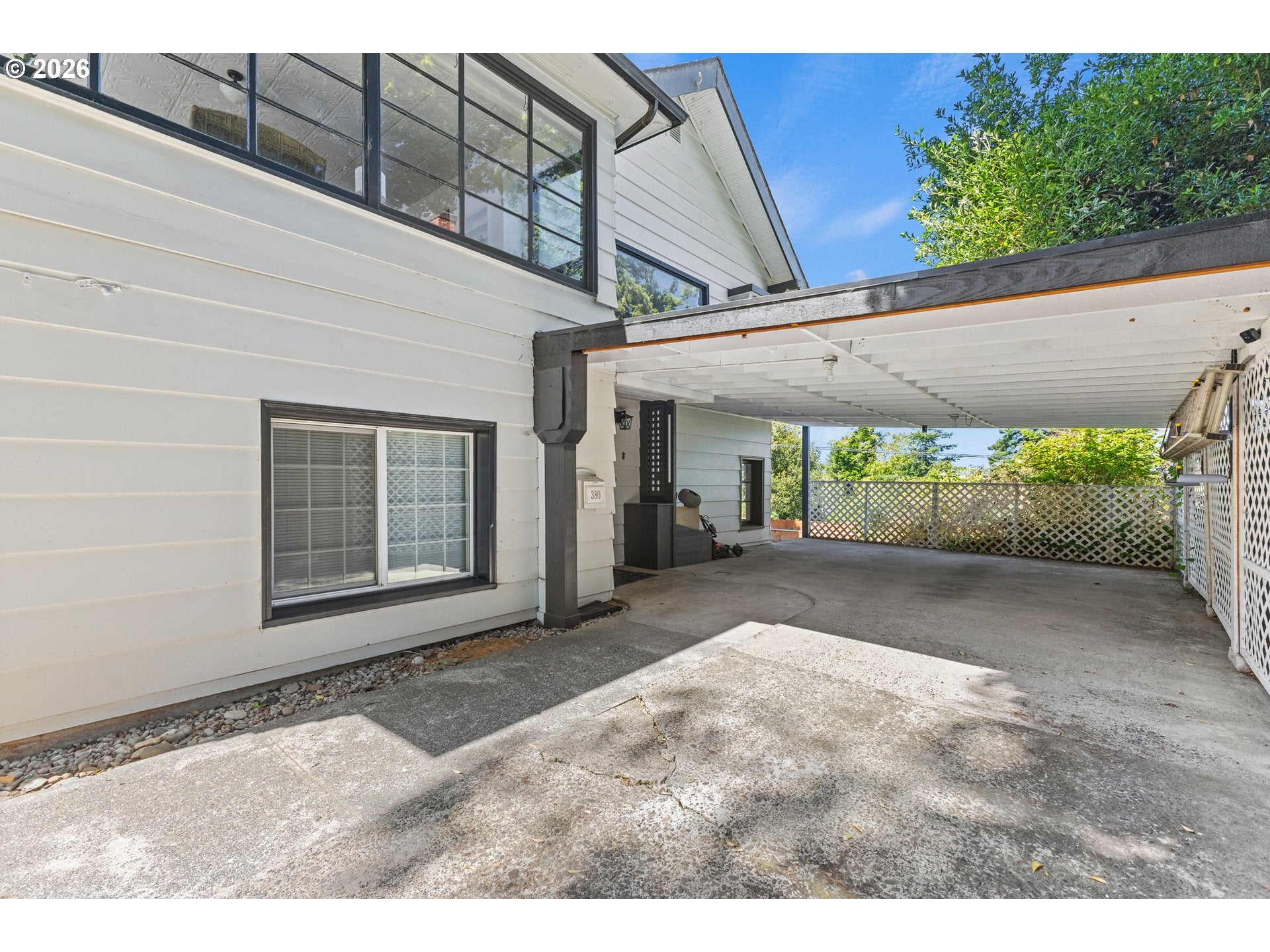 380 N 2ND CT