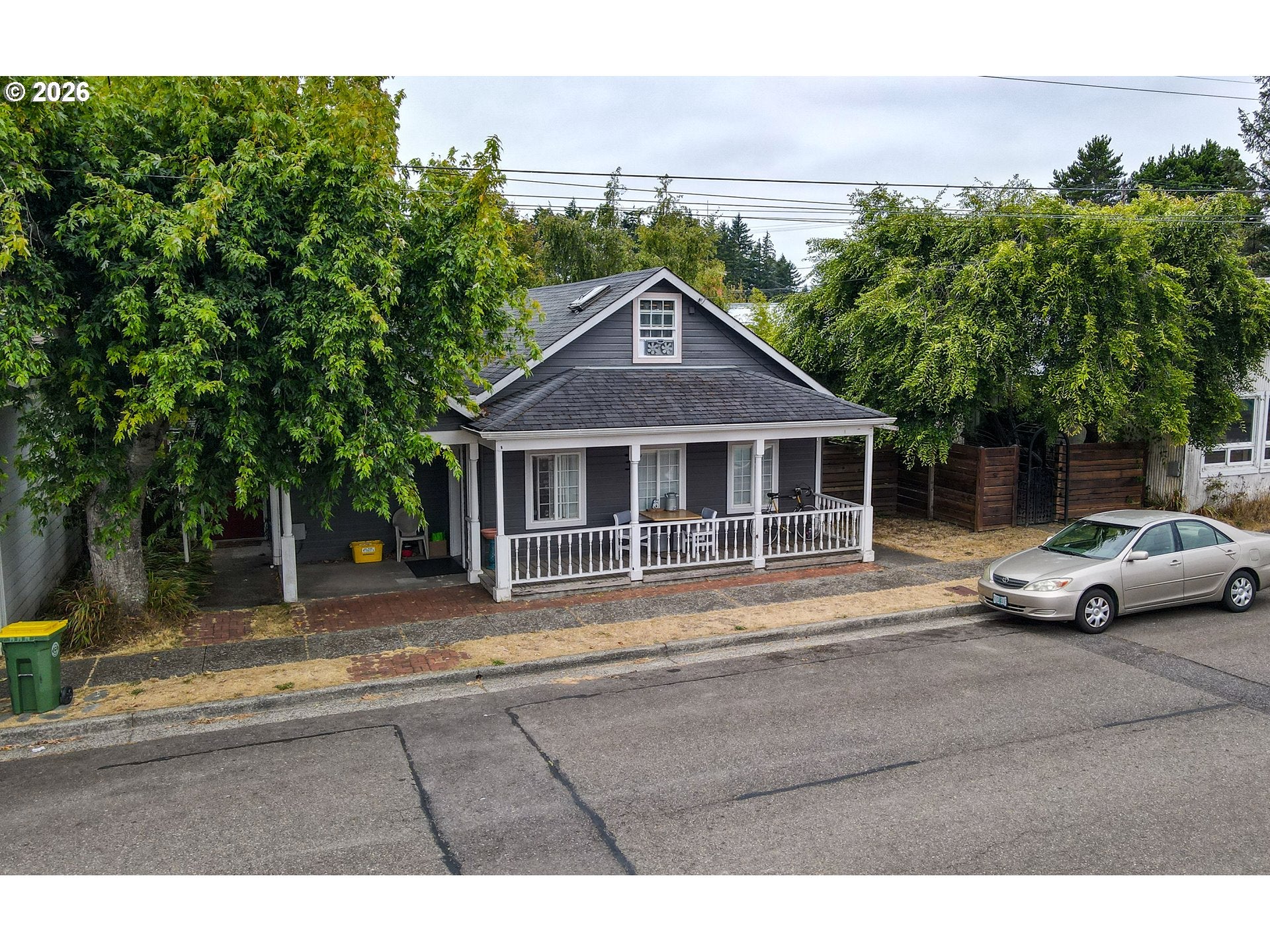 239 MAPLE ST