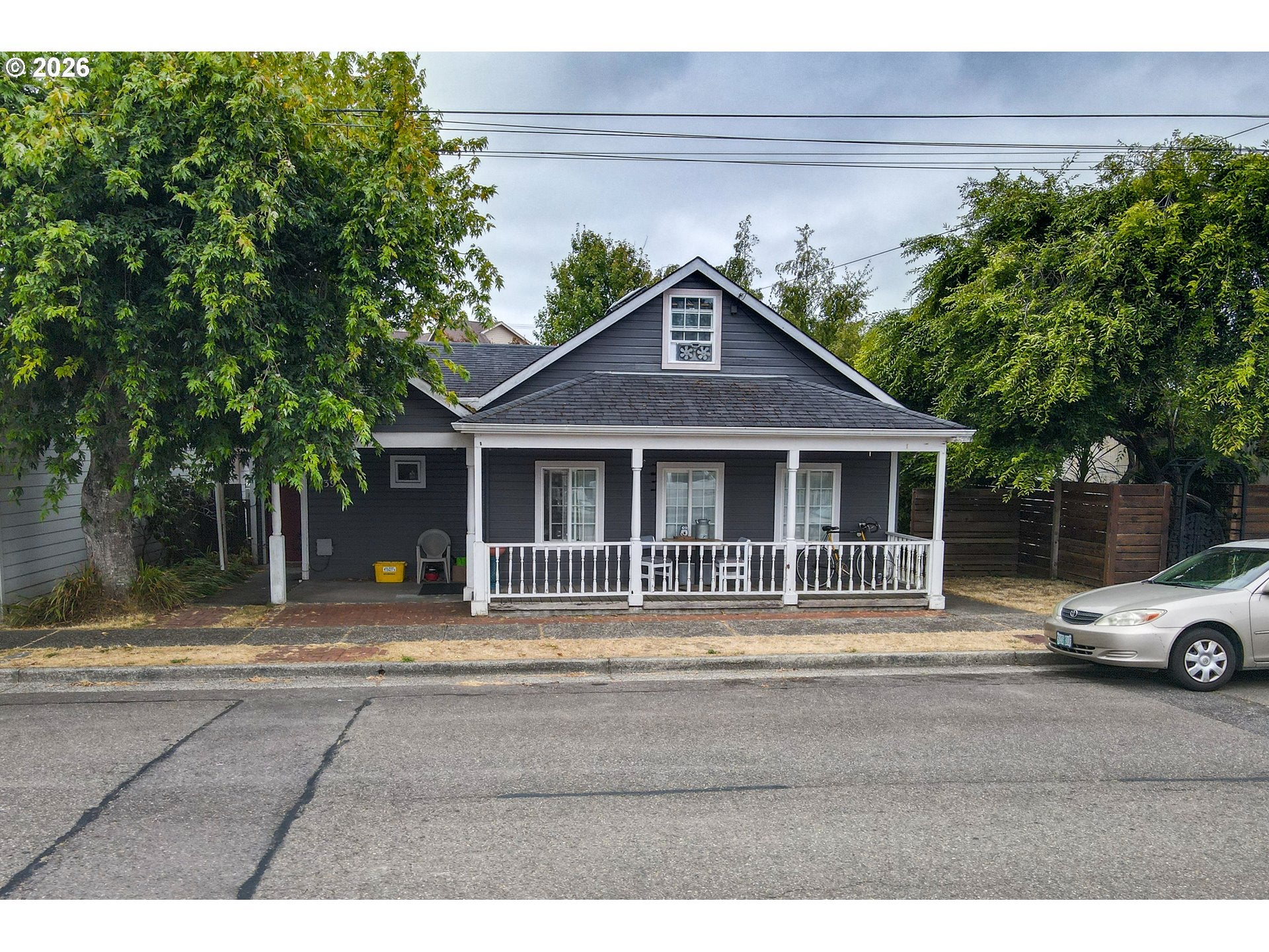 239 MAPLE ST