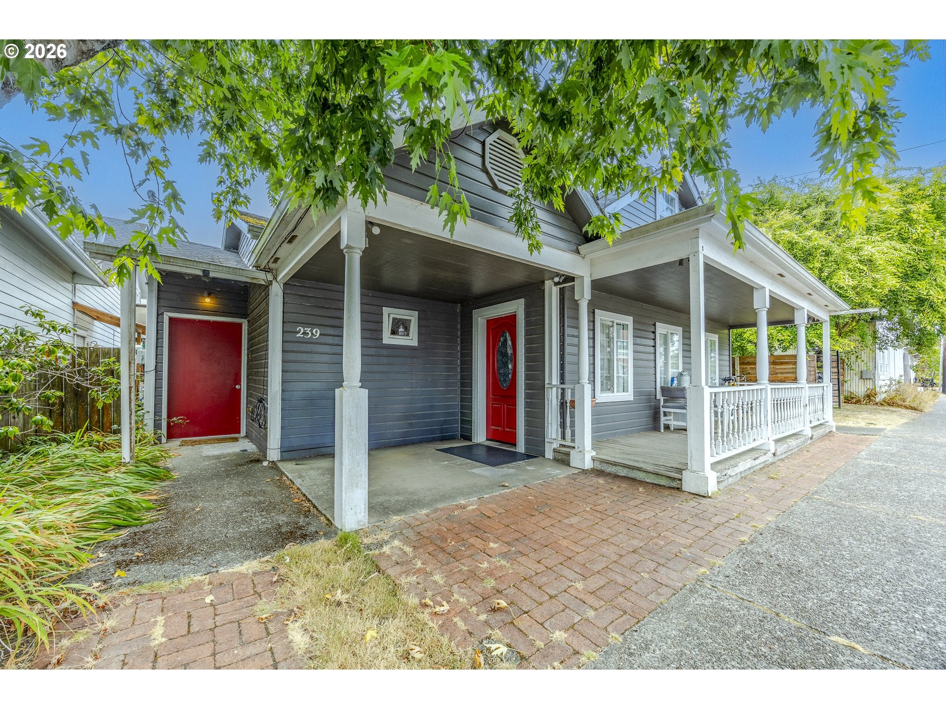 239 MAPLE ST