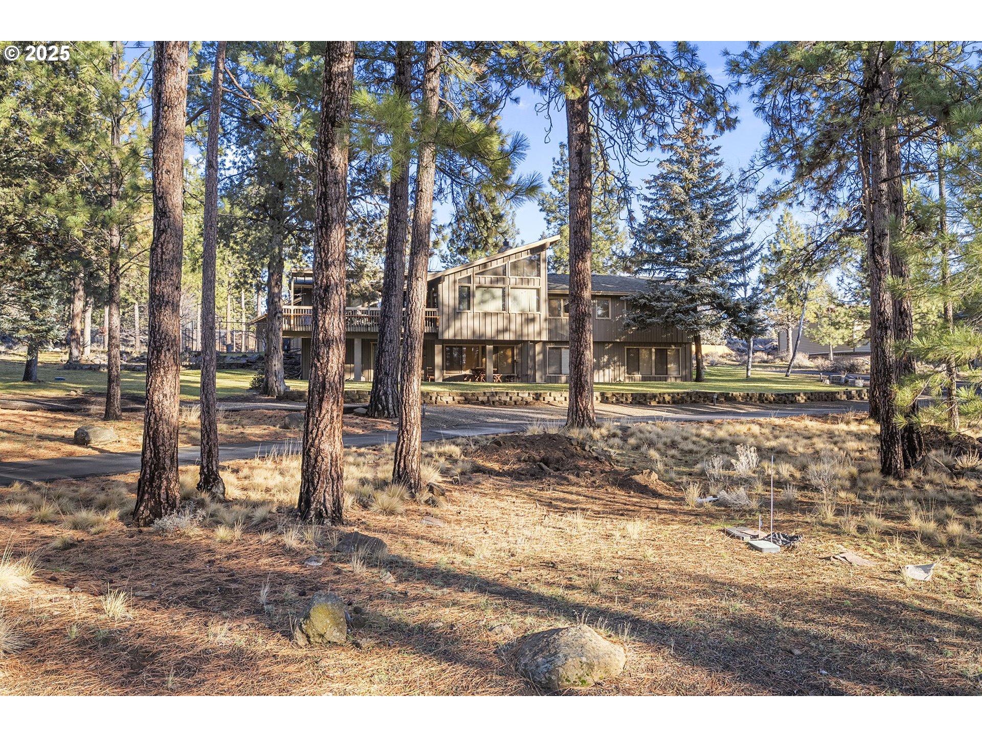 69944 MEADOW VIEW RD