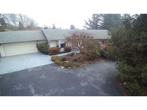 A home in Myrtle Creek