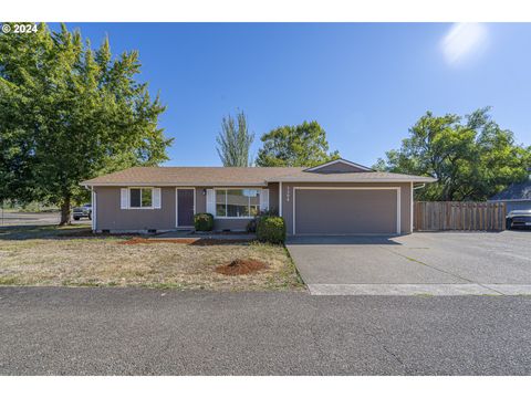 A home in Newberg