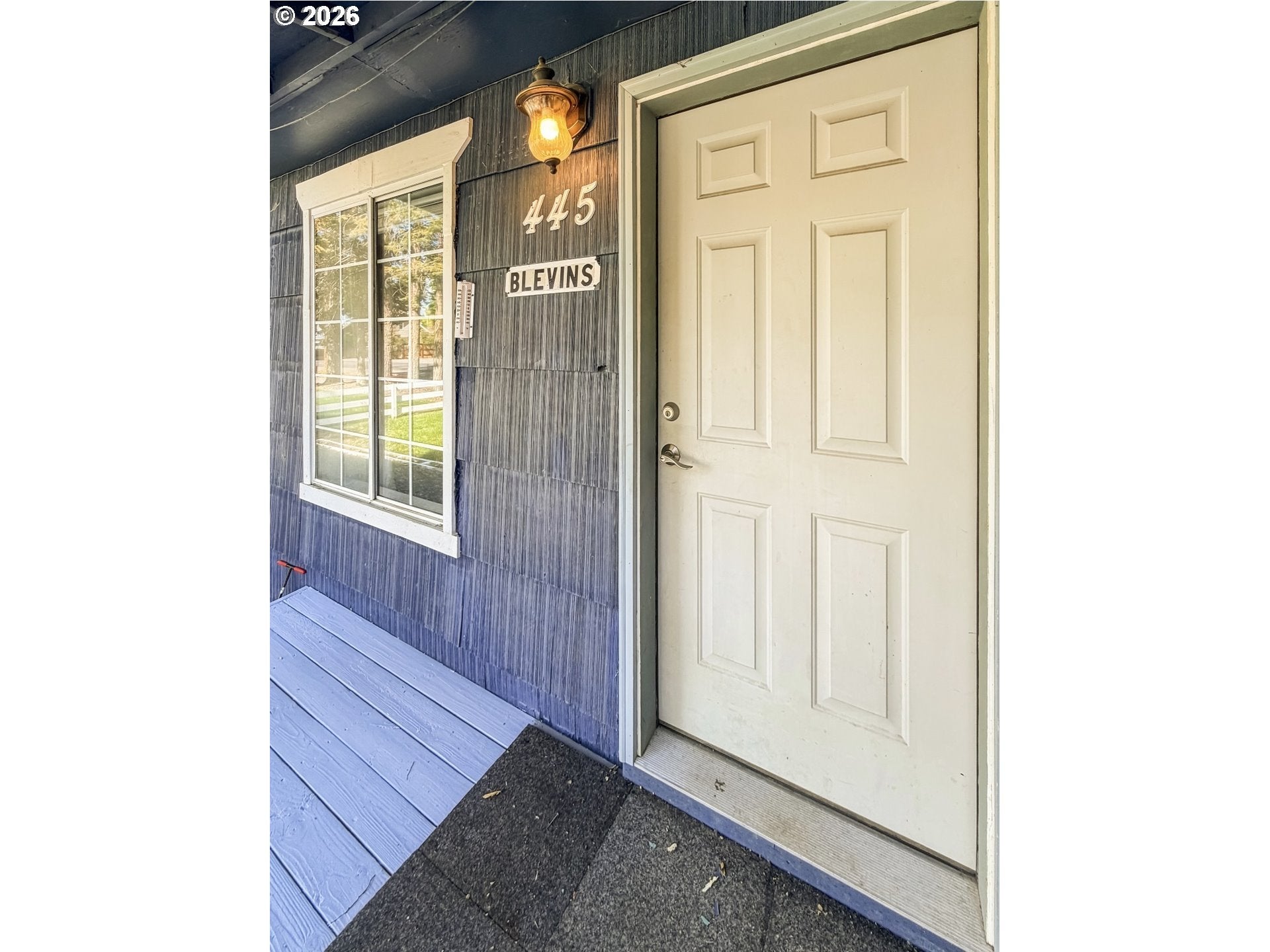 445 RIVERSIDE DR