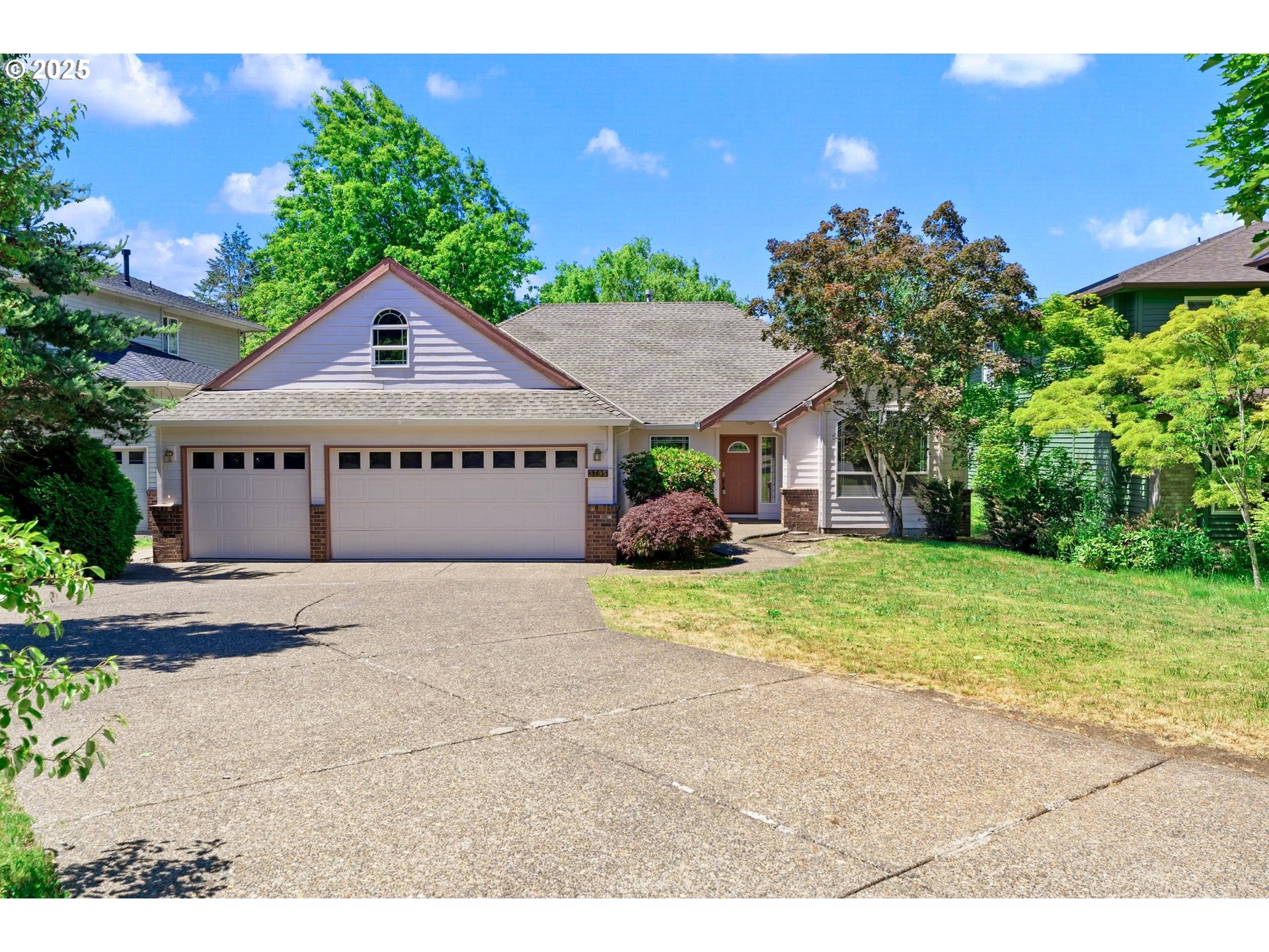 3795 NW BANFF DR