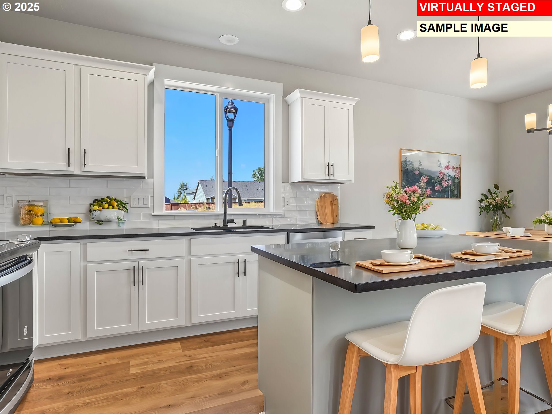 2140 E Otter LOOP