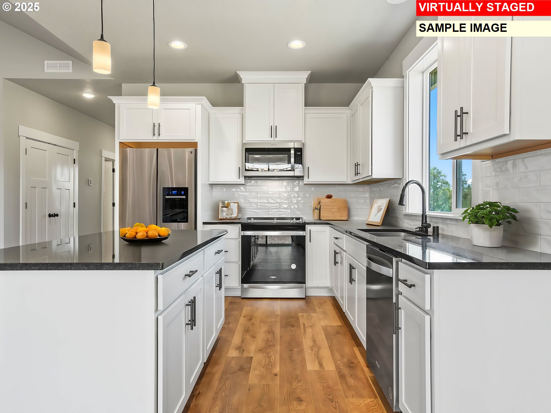 2140 E Otter LOOP