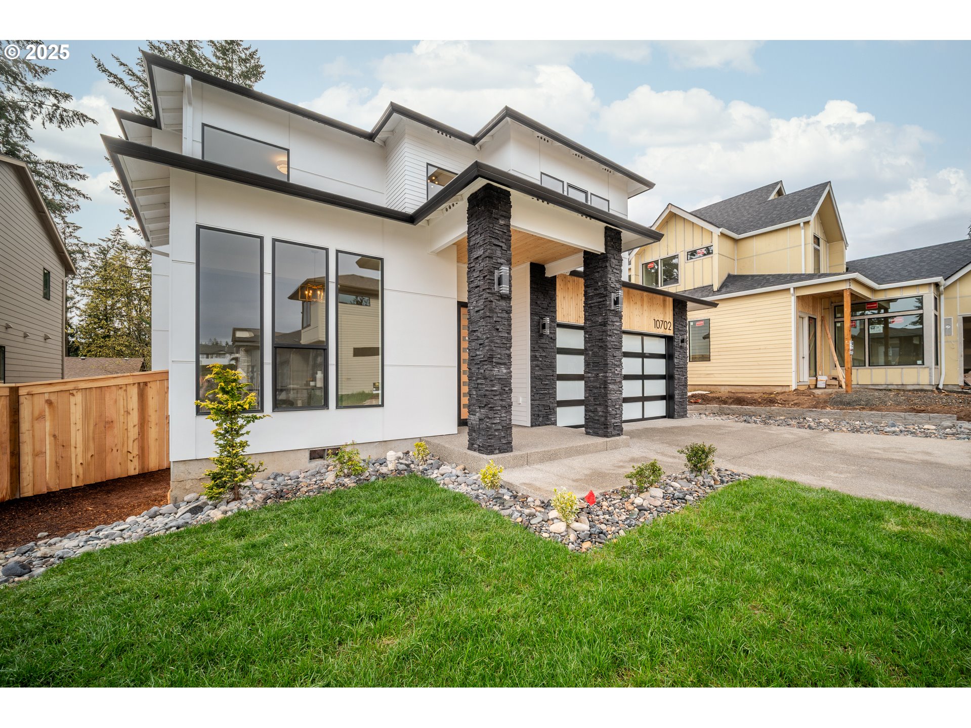 10702 SE 13th CIR