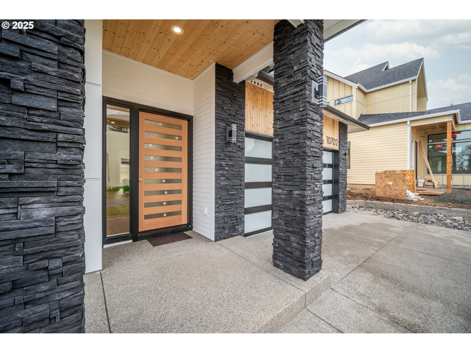 10702 SE 13th CIR