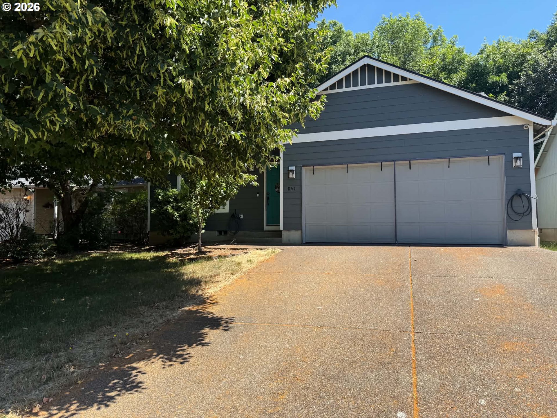 851 GRIFFIN DR