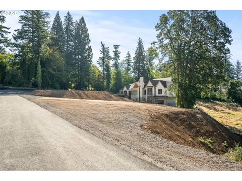 13560 Goodall RD 4 Lake Oswego OR 97034