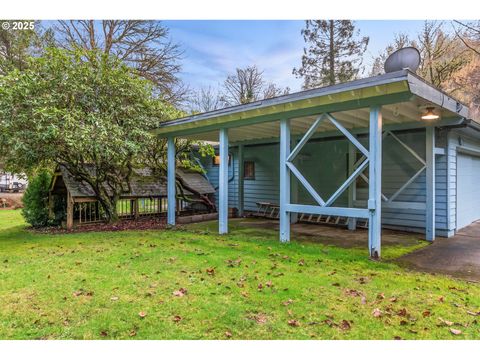 A home in Mapleton