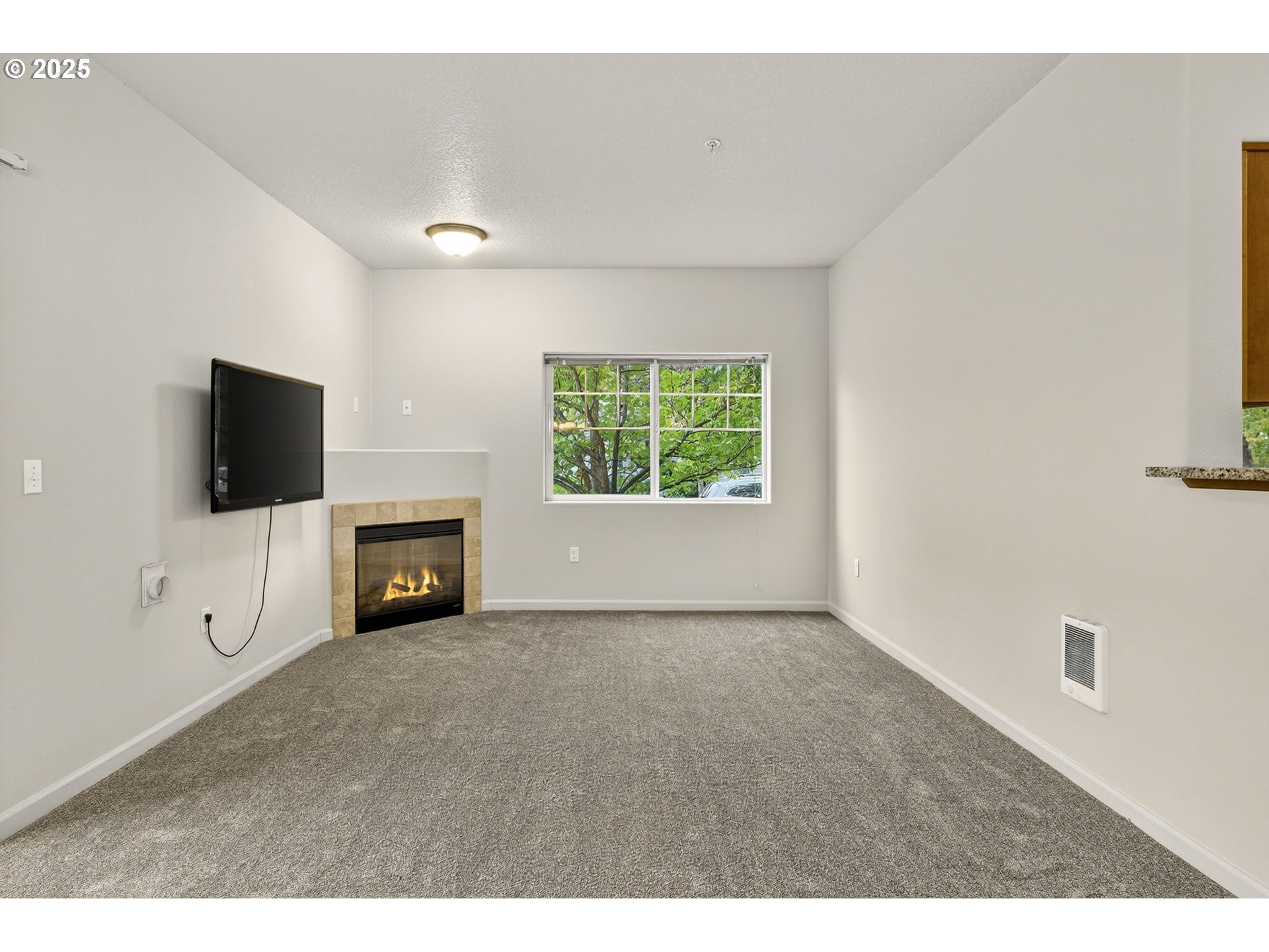 10664 NE HOLLY ST 102