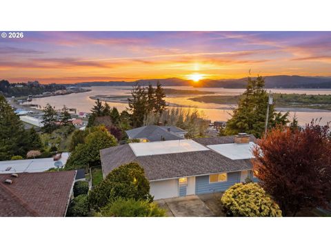 546 W FIR AVE Coos Bay OR 97420