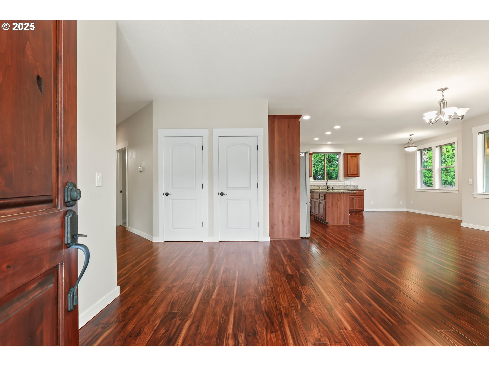 904 NW 105TH CIR