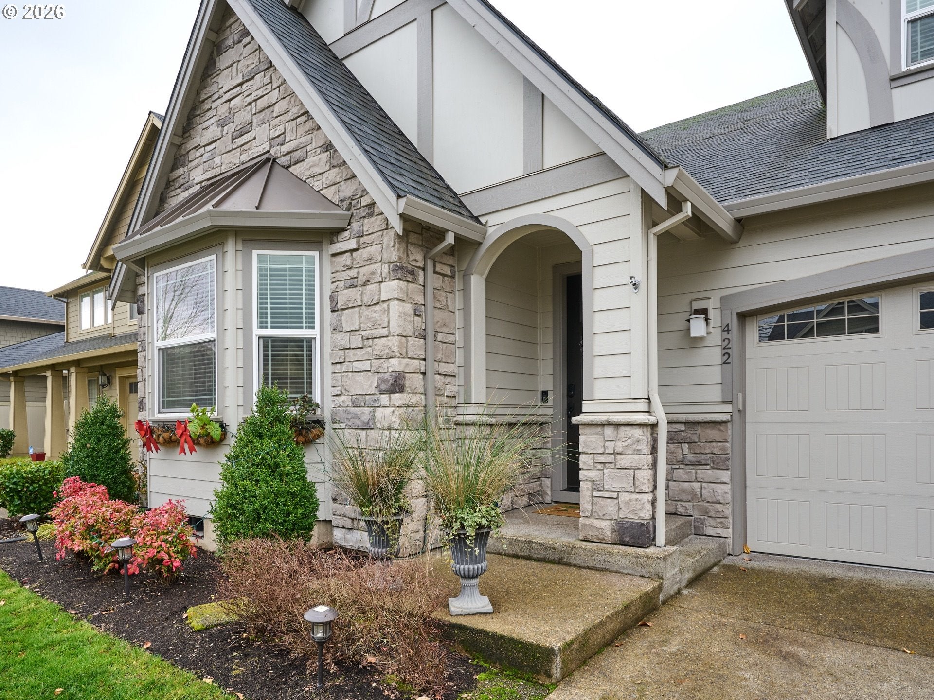 422 TURNBERRY AVE
