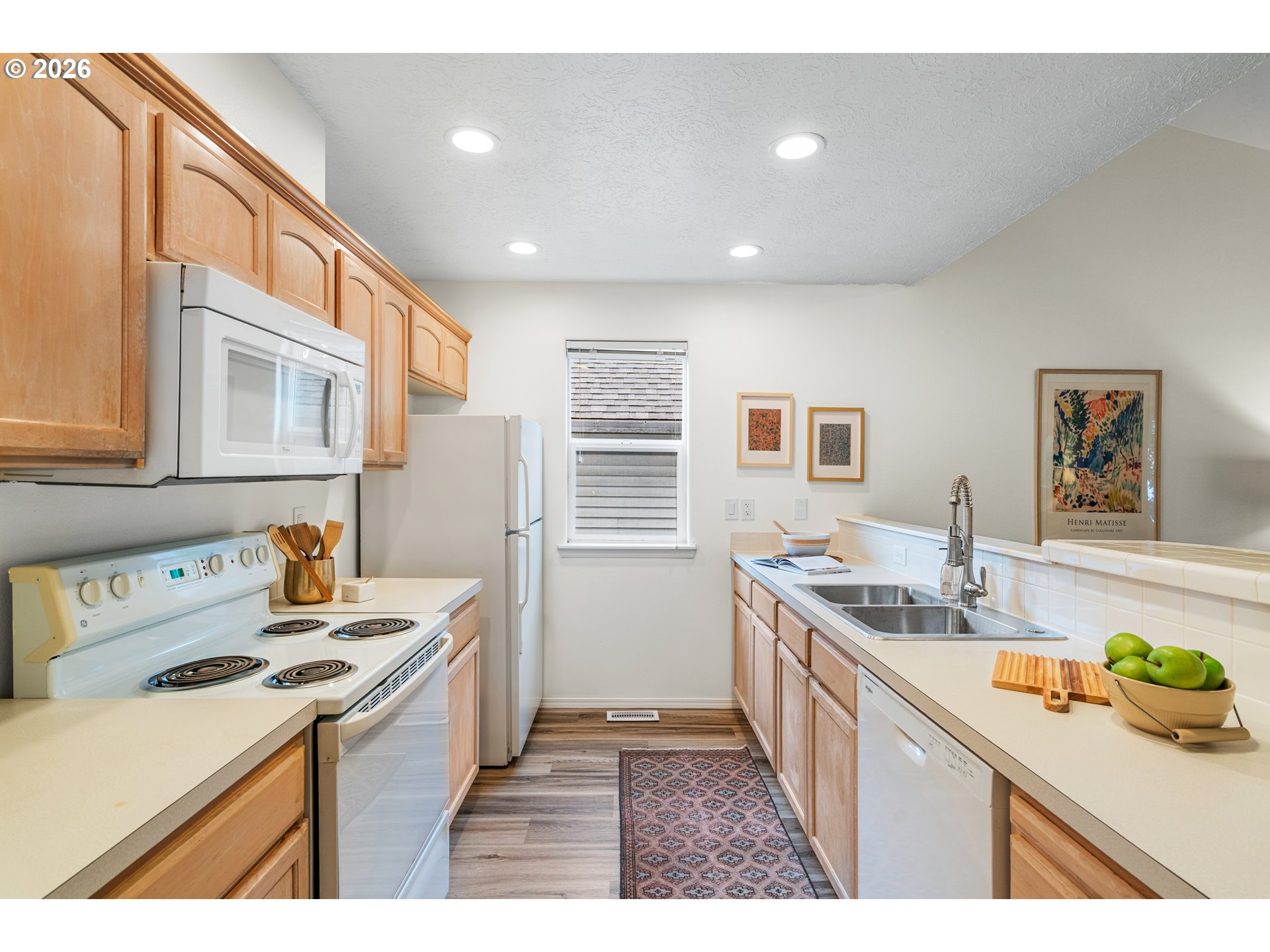 19051 WELLESLEY AVE