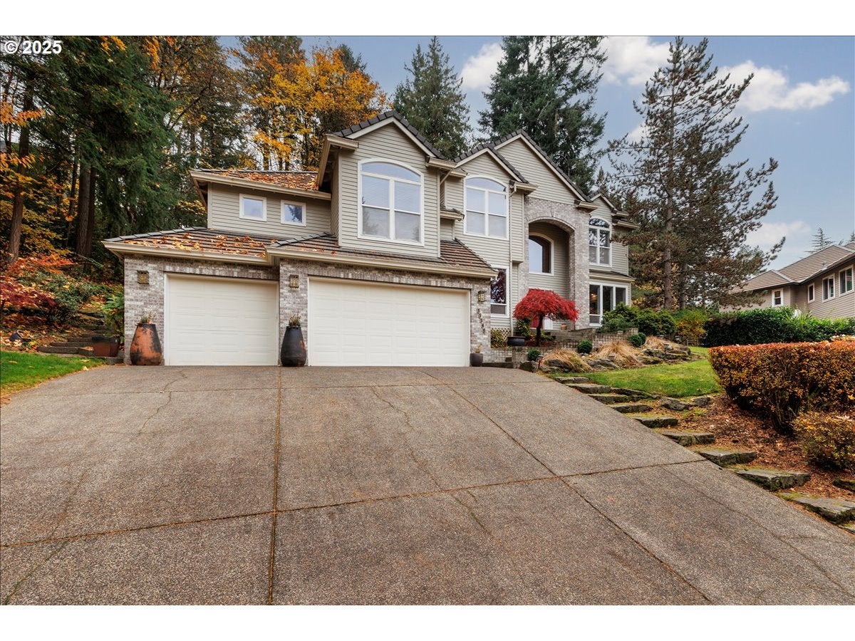 Photo 1 of 43 — 15540 SW BAKER LN, Portland, OR 97224