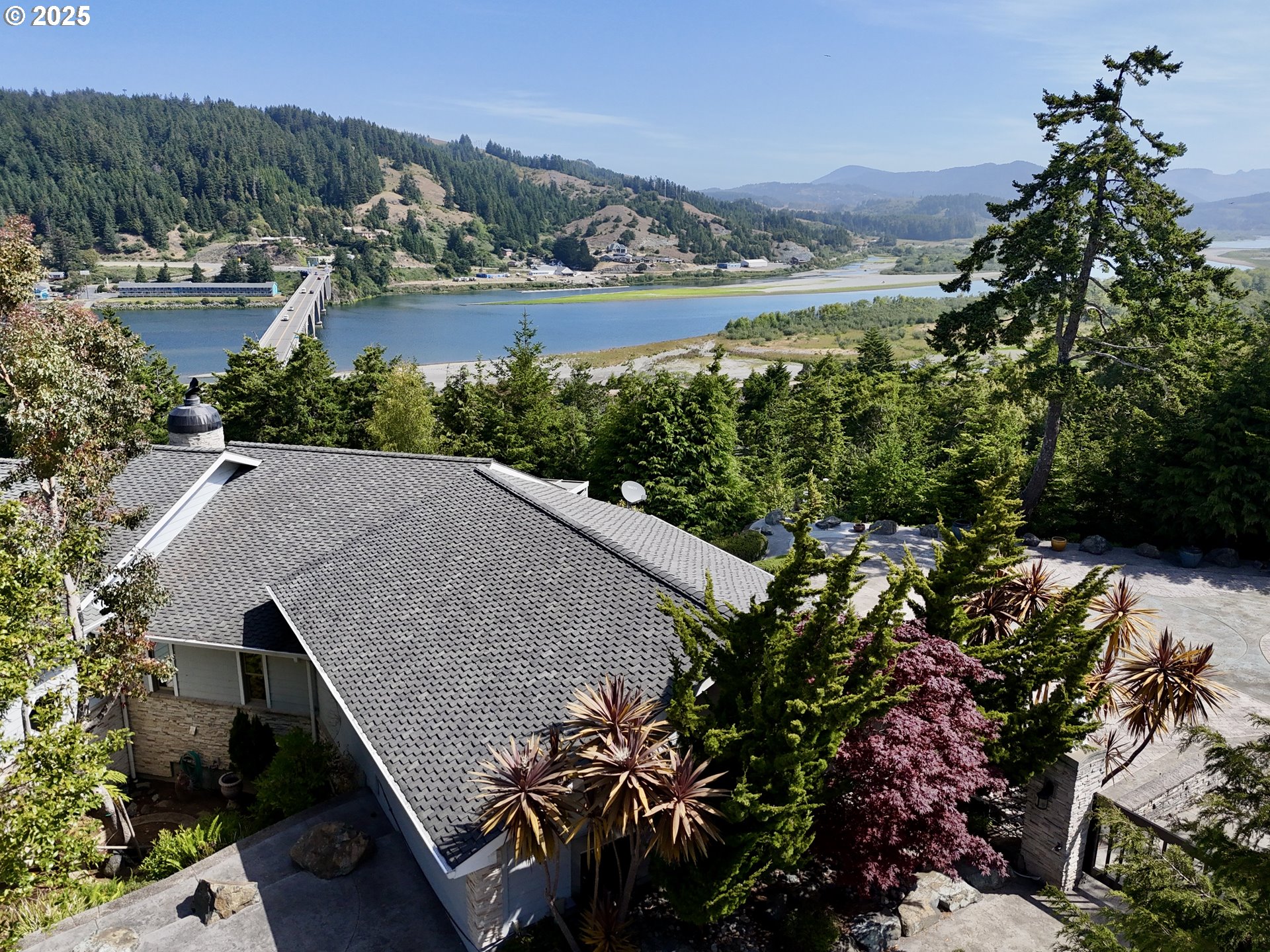 94414 TOM CAT HILL RD