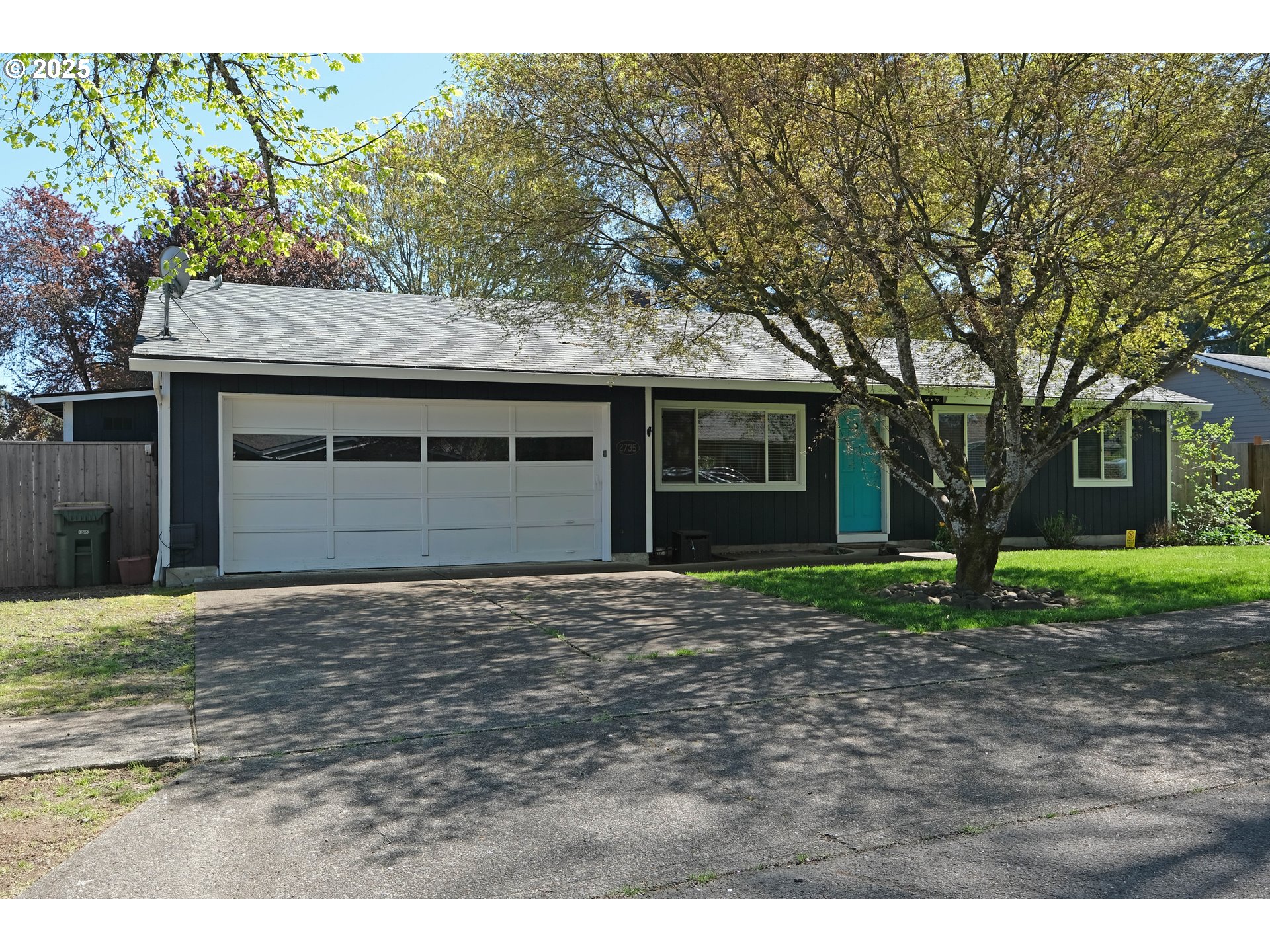 2735 BALLAD LN
