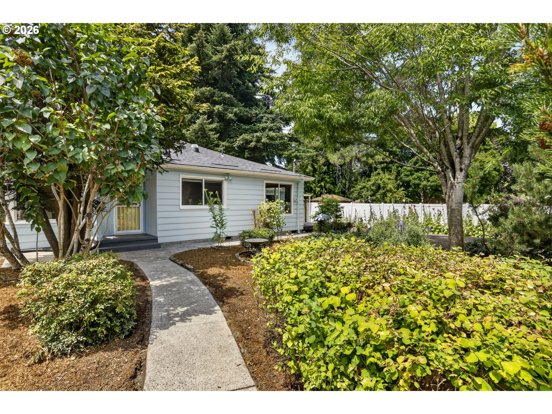 5715 NE 48th AVE