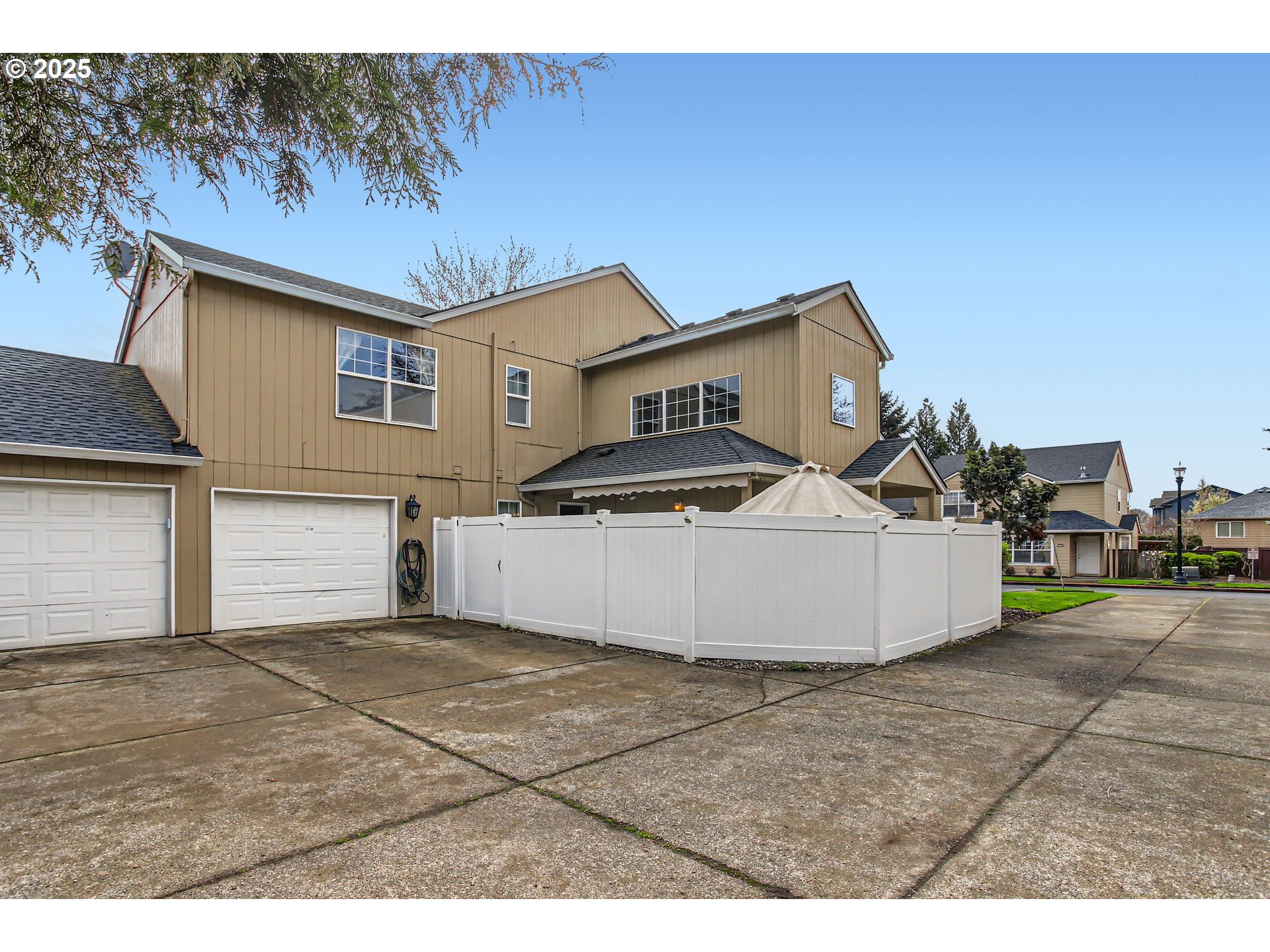 Vancouver, Washington 98661, United States, 2 Bedrooms Bedrooms, ,2 BathroomsBathrooms,Residential,Active,95781