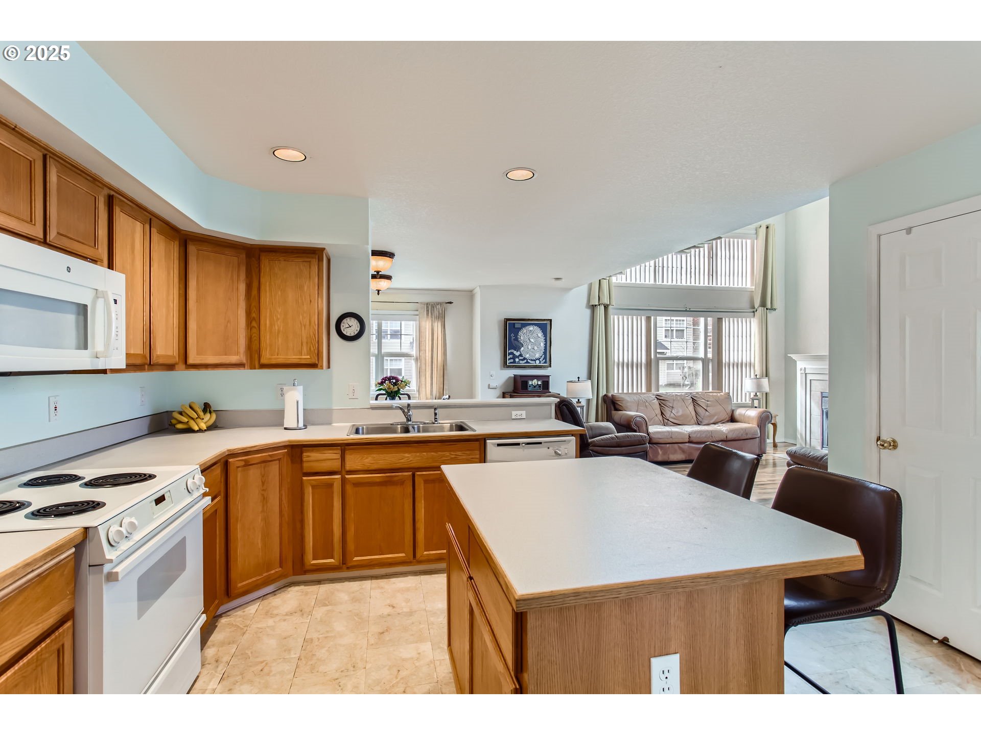 Vancouver, Washington 98661, United States, 2 Bedrooms Bedrooms, ,2 BathroomsBathrooms,Residential,Active,95781