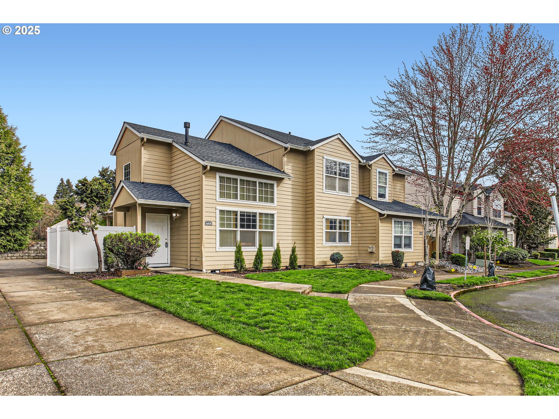 Vancouver, Washington 98661, United States, 2 Bedrooms Bedrooms, ,2 BathroomsBathrooms,Residential,Active,95781