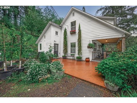 A home in Newberg