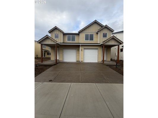 714 SPRING ST, OREGON CITY, OR 97045 - Image 9ece7d0263e40e31cdbe691bde136d9f/1155201761