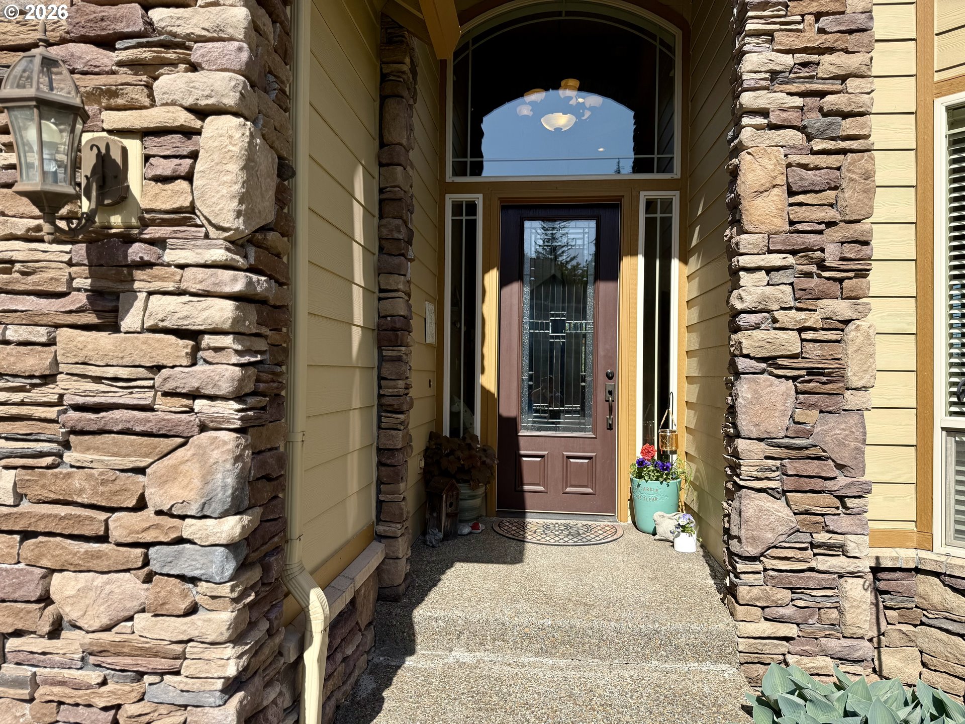4119 FOREST VIEW DR