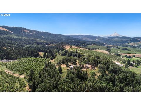 A home in Hood River