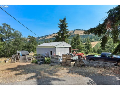 A home in Hood River