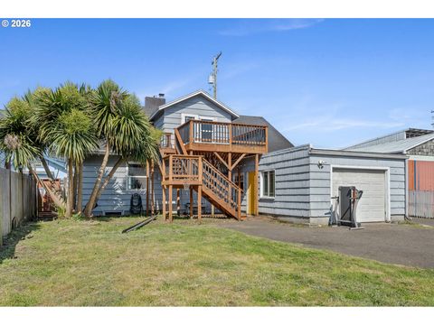 411 PARK AVE Tillamook OR 97141