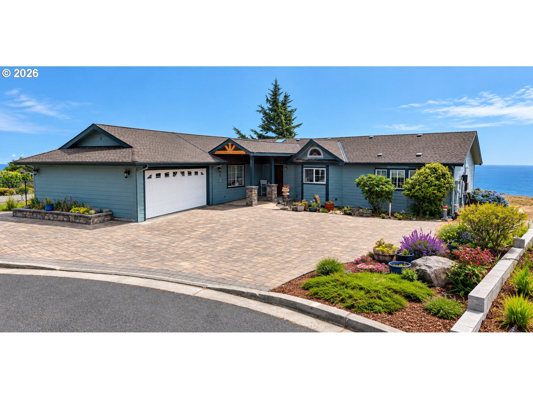 1243 COLLIS LN