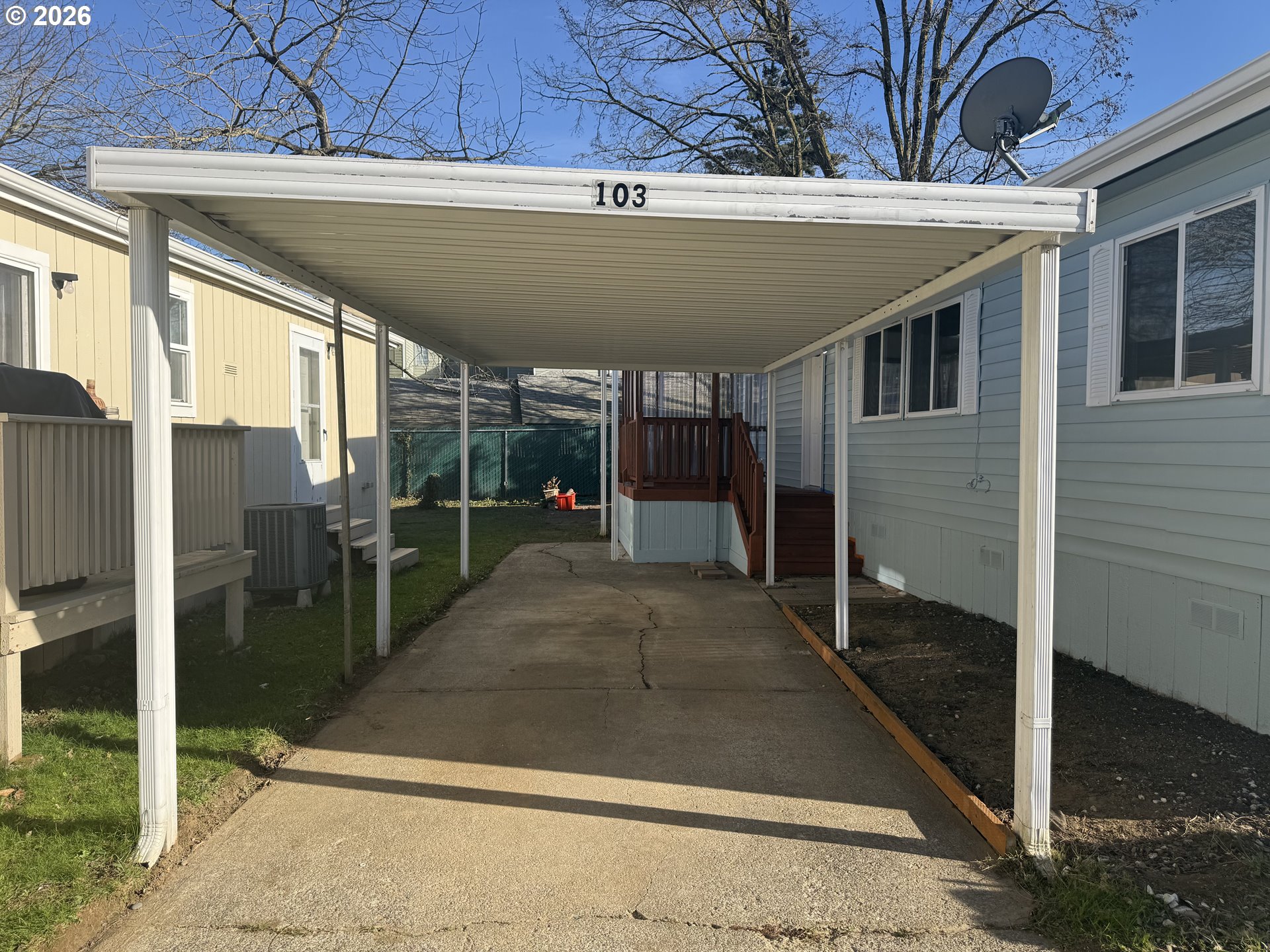 20140 NE SANDY BLVD 103