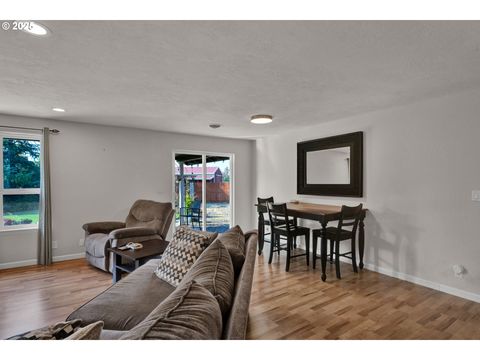 Tiny photo for 81988 Hillview Dr, Creswell, OR 97426 (MLS # 119063030)
