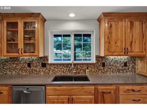 Tiny photo for 81988 Hillview Dr, Creswell, OR 97426 (MLS # 119063030)