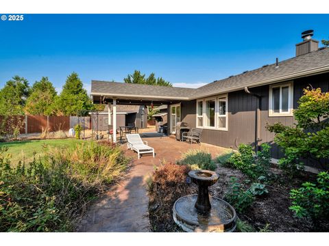 Tiny photo for 81988 Hillview Dr, Creswell, OR 97426 (MLS # 119063030)