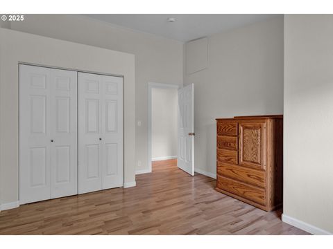 Tiny photo for 81988 Hillview Dr, Creswell, OR 97426 (MLS # 119063030)