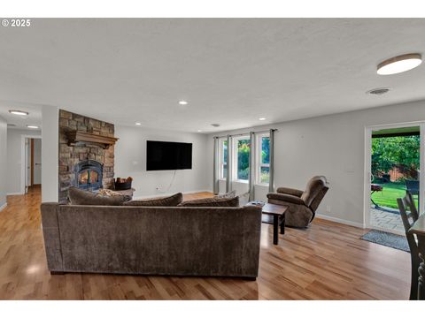 Tiny photo for 81988 Hillview Dr, Creswell, OR 97426 (MLS # 119063030)
