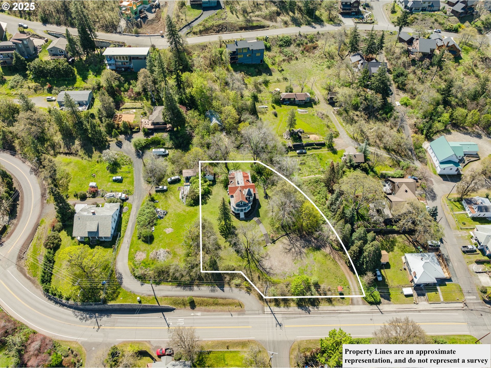 704 3RD AVE