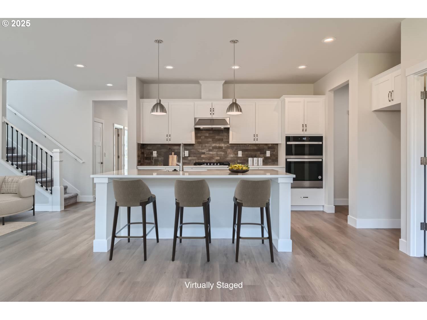 Sherwood, Oregon 97140, United States, 5 Bedrooms Bedrooms, ,3 BathroomsBathrooms,Residential,Active,17646