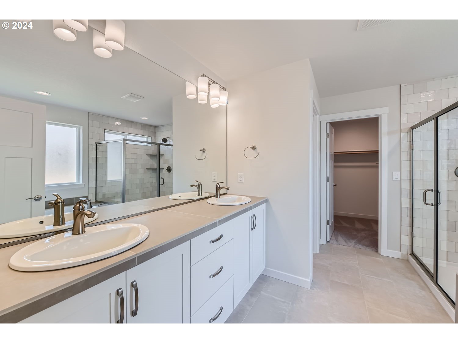 Sherwood, Oregon 97140, United States, 5 Bedrooms Bedrooms, ,3 BathroomsBathrooms,Residential,Active,17646